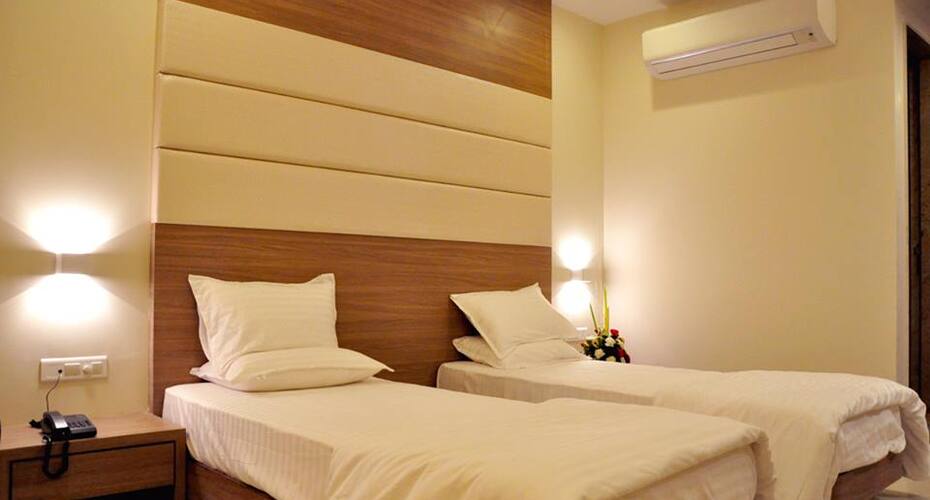 The Grand Murlidhar TGM, Rajkot 4